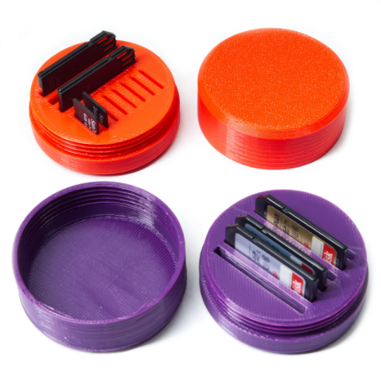 Portable SD / Micro SD Card Holder Portable SD / Micro SD Card Holder